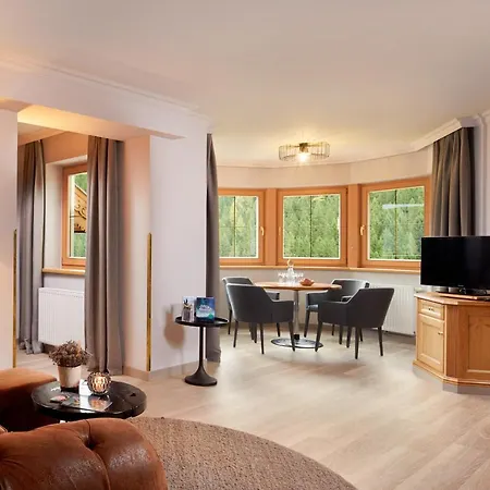 酒店 Adler Tyrol Mountain Superior 图克斯