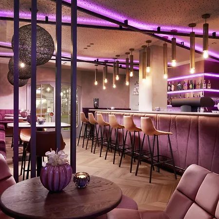 Adler Tyrol Mountain Superior Tux