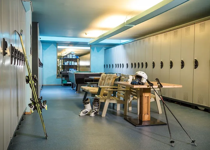 Adler Tyrol Mountain Superior