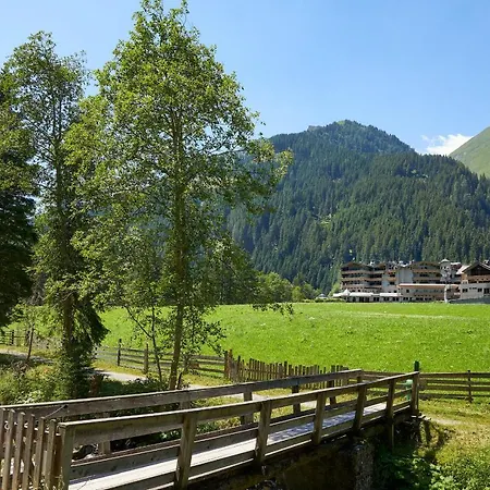 Adler Tyrol Mountain Superior 4* تكس