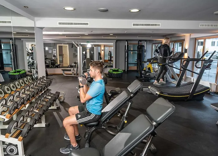 Adler Tyrol Mountain Superior 4* Tux