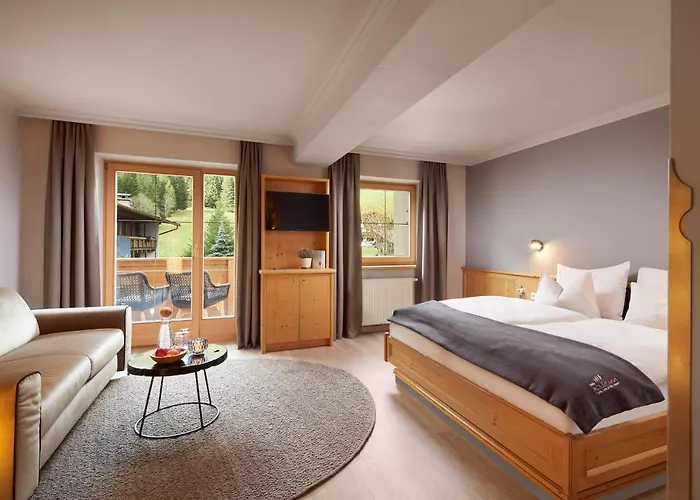 Adler Tyrol Mountain Superior 4*